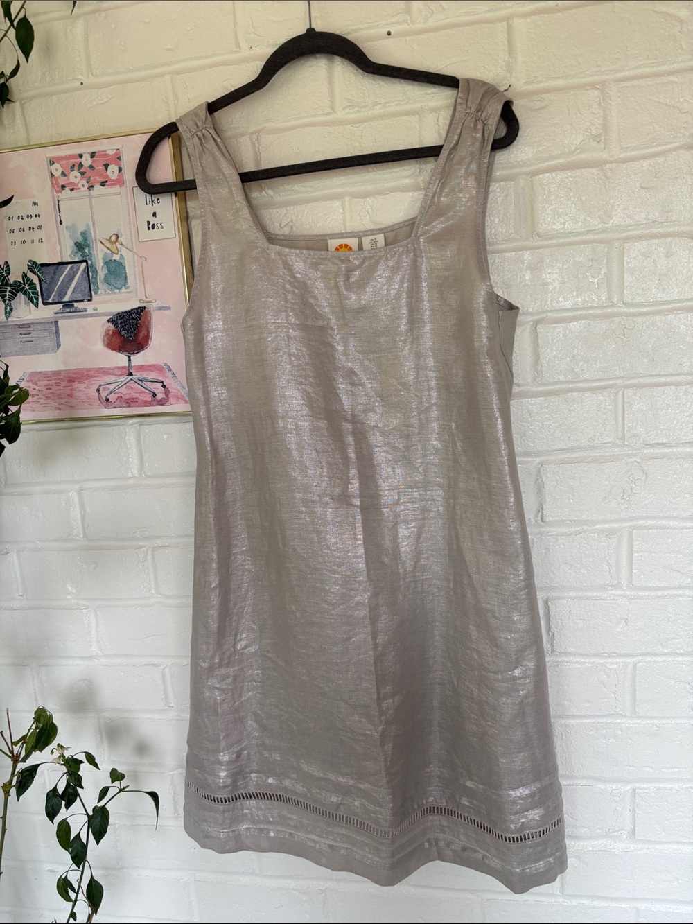 C&C California Shimmery Light Silver Linen Shift Dress